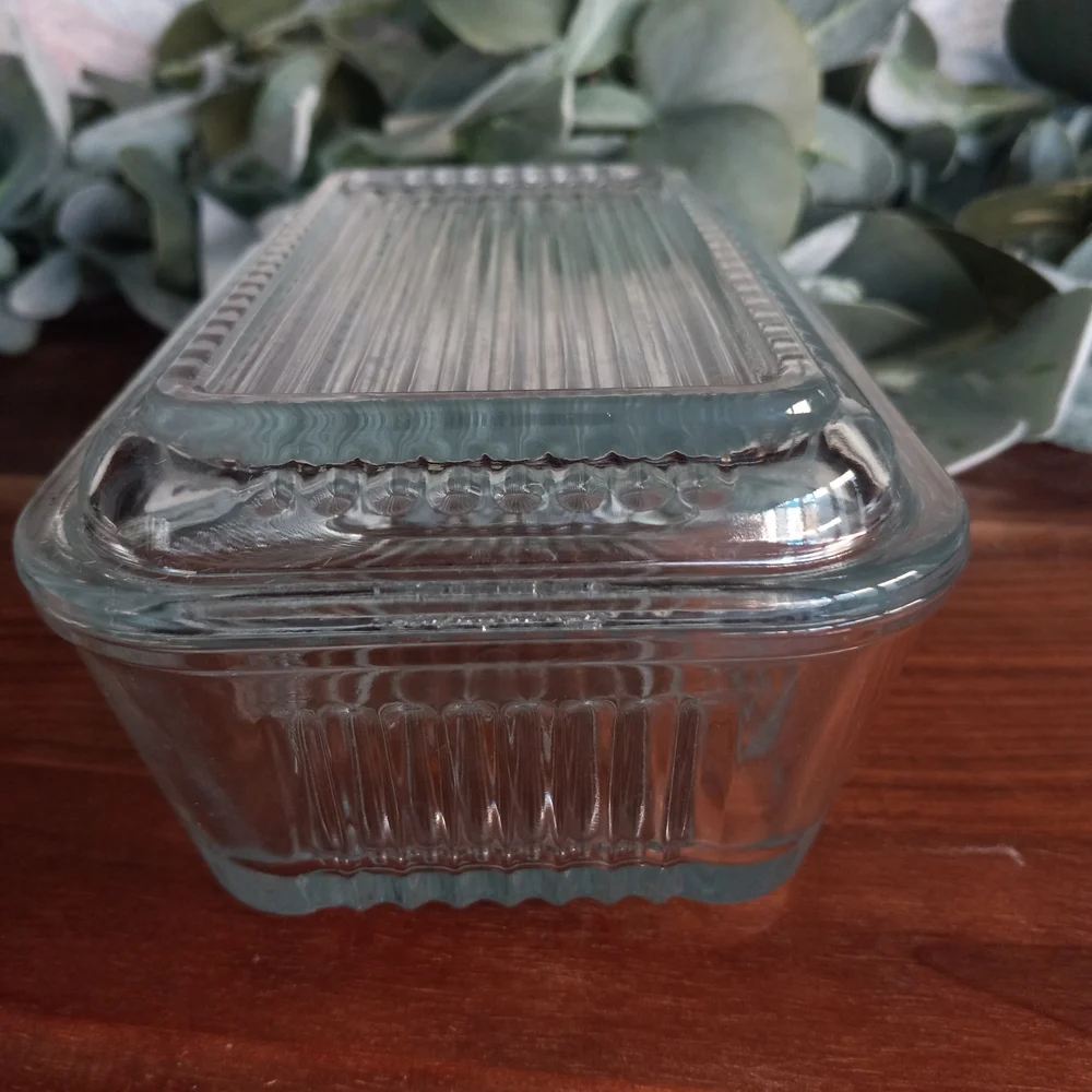 Vintage Pasabahce Glass Ribbed Refrigerator Dish with Lid - Picture 3 of 8
